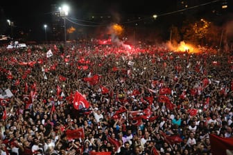 Oppositionskandidat gewinnt Bürgermeisterwahl in Istanbul.