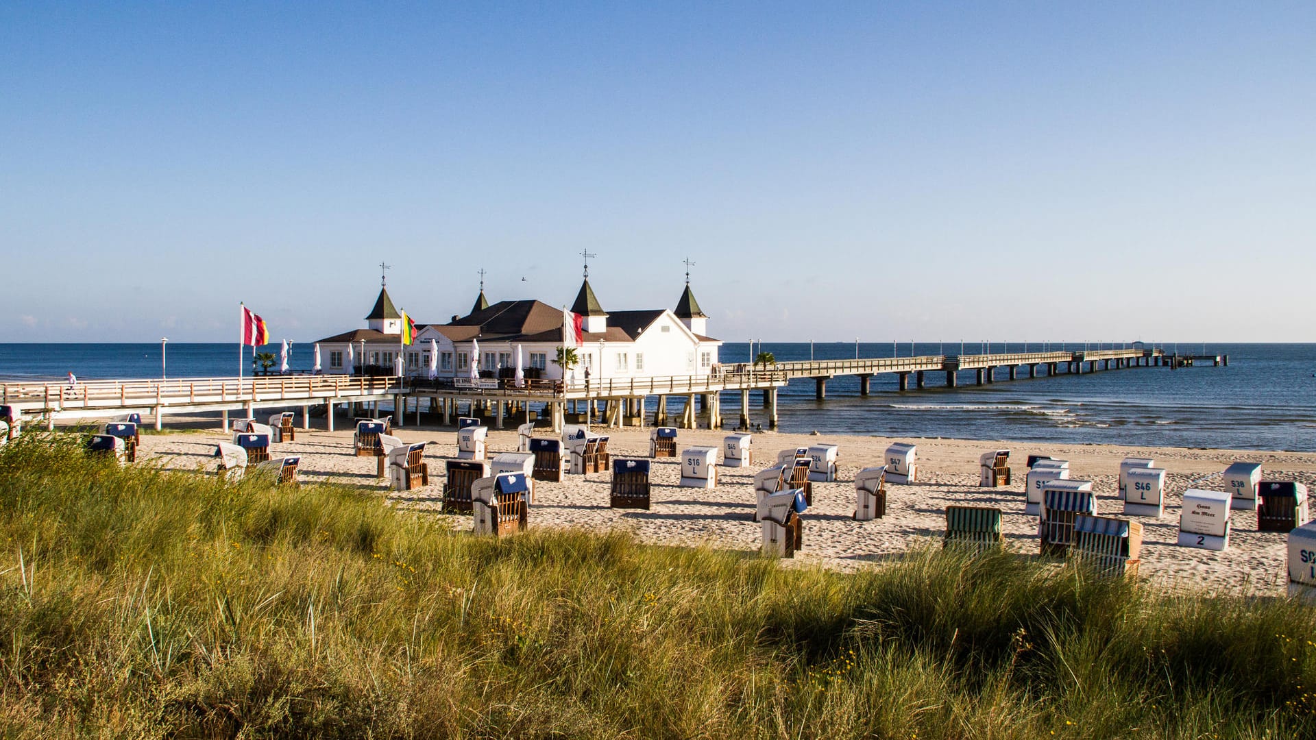 Insel Usedom: Die Seebrücke in Ahlbeck ist ein beliebter Anlaufpunkt.