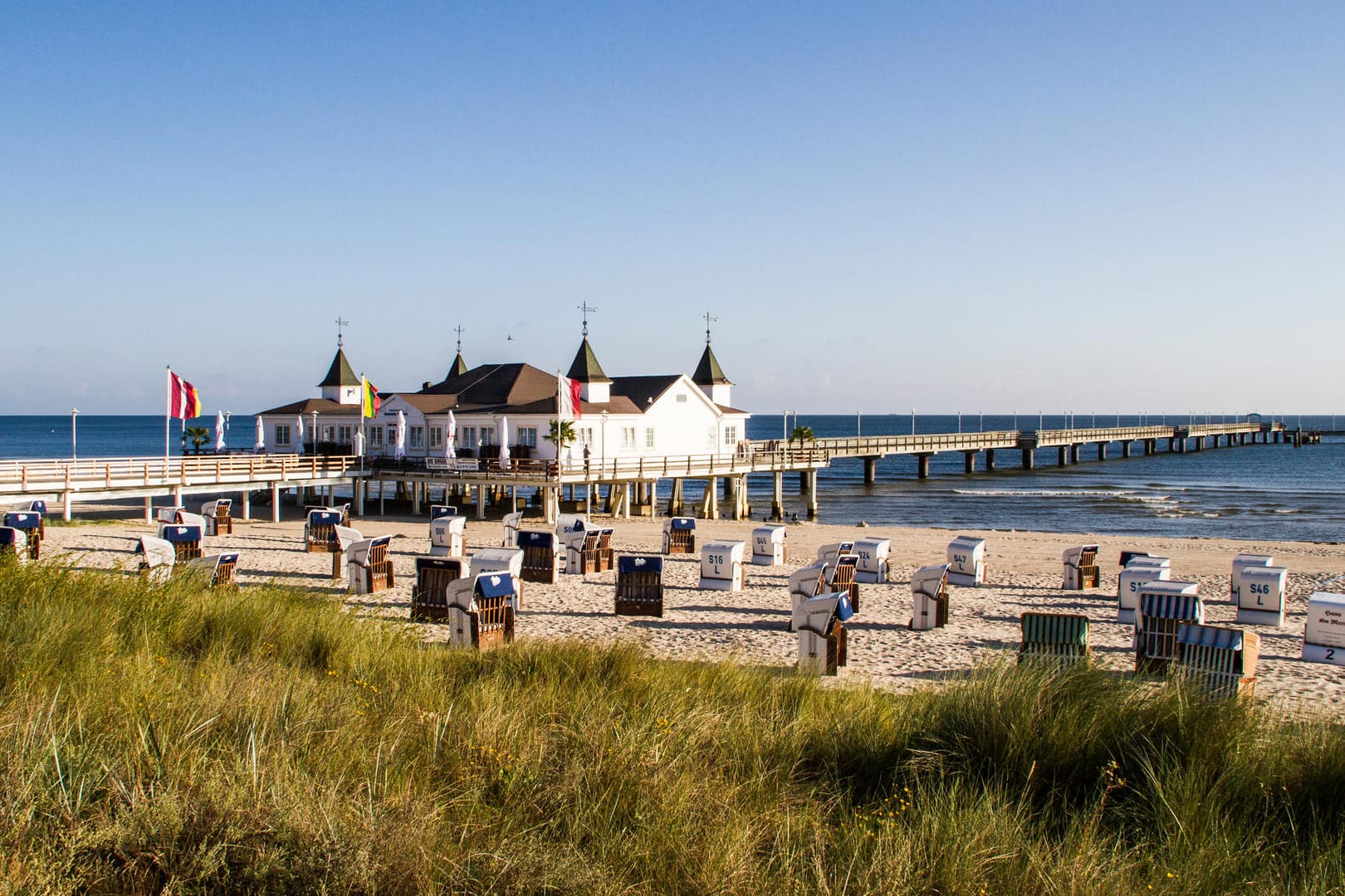 Insel Usedom: Die Seebrücke in Ahlbeck ist ein beliebter Anlaufpunkt.