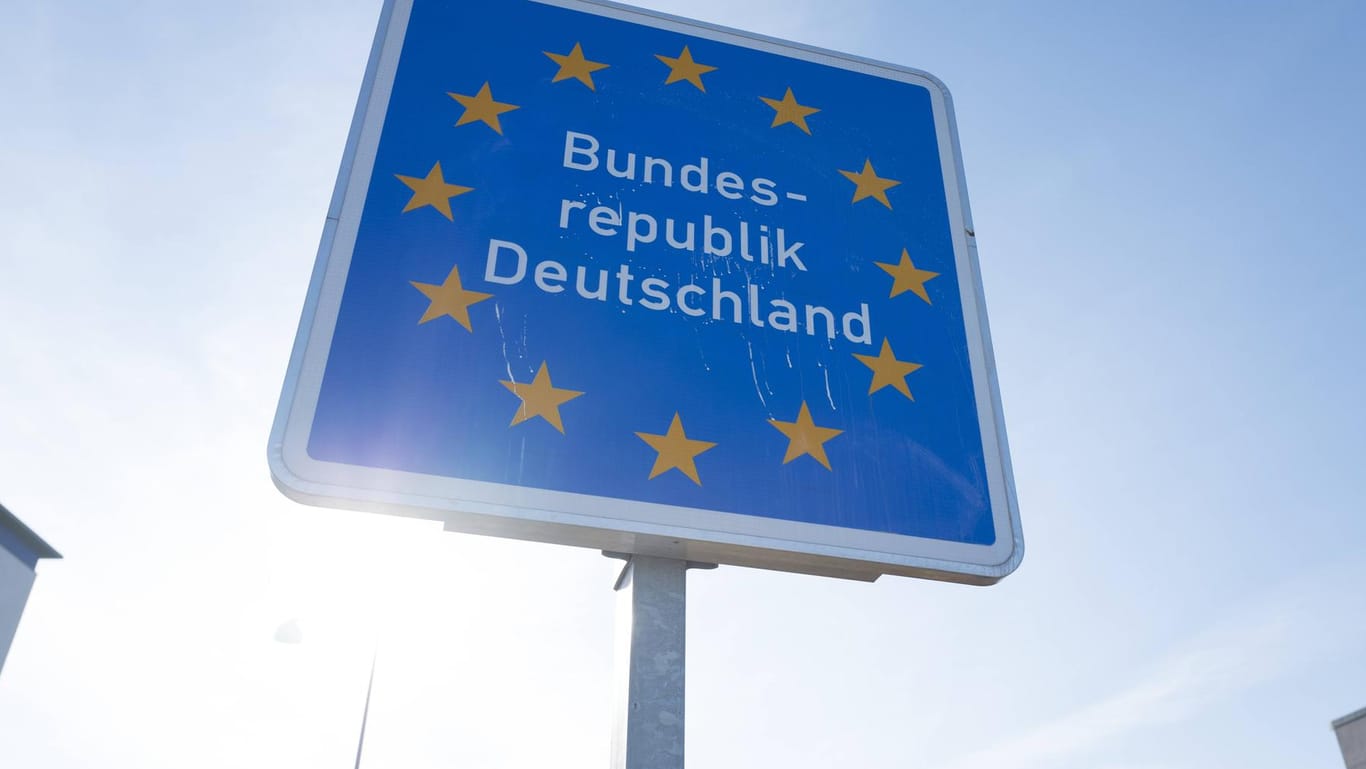Grenze Deutschland 19 03 2018 Frankfurt Oder GER Schild an der Grenze der Bundesrepublik Deutsc