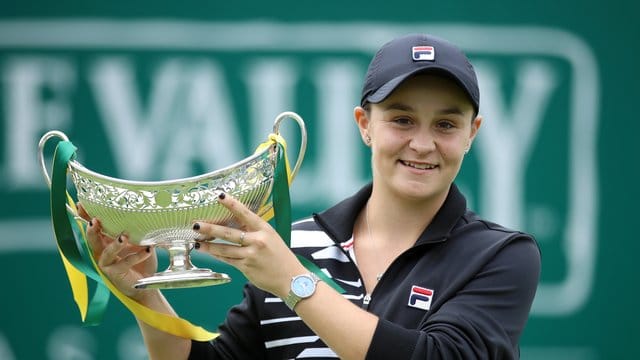 Nach ihrem Sieg in Birmingham neuer Nummer eins der Frauen: Ashleigh Barty.