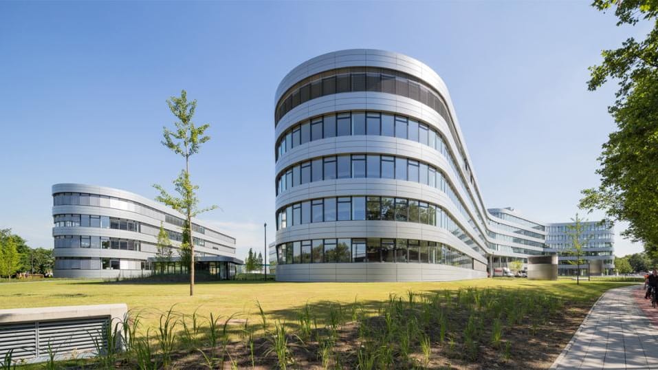 Die RheinEnergie-Zentrale am Parkgürtel (Symbolbild): Der Kölner Energieversorger arbeitet mit Spie zusammen. Die RheinEnergie-Zentrale am Parkgürtel (Symbolbild): Der Kölner Energieversorger arbeitet mit Spie zusammen.