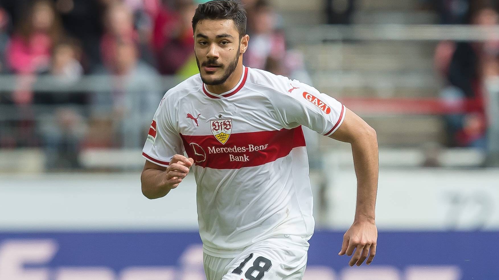 Im Visier des FC Bayern: Stuttgarts Verteidiger Ozan Kabak.