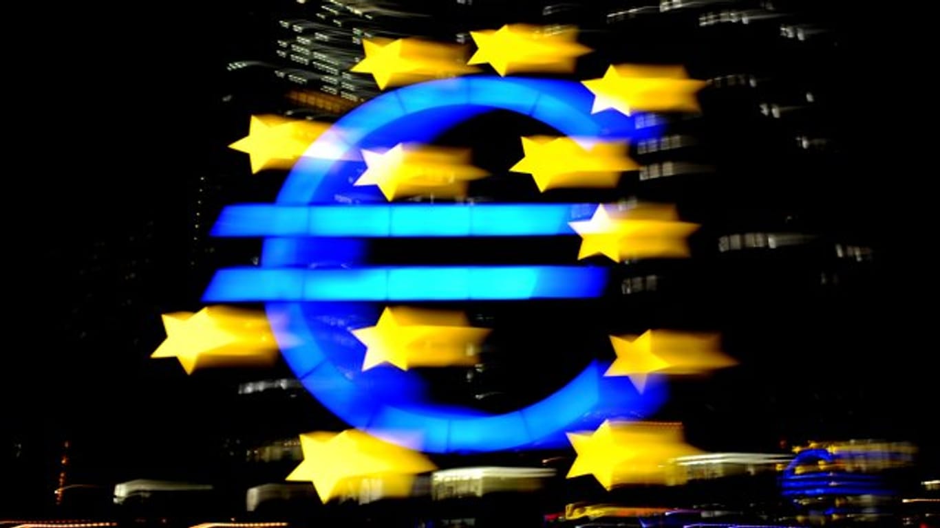 Die Unionsfraktion macht sich für die Einführung eines digitalen Euros stark.