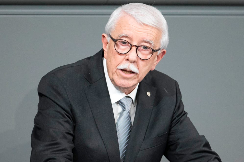 Paul Viktor Podolay: Der 72-Jährige AfD-Politiker bewirbt sich um den Posten des Bundestags-Vizepräsidenten.