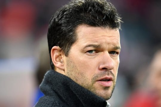 Michael Ballack soll nach einem Medienbericht als Co-Trainer beim FC Chelsea im Gespräch sein.