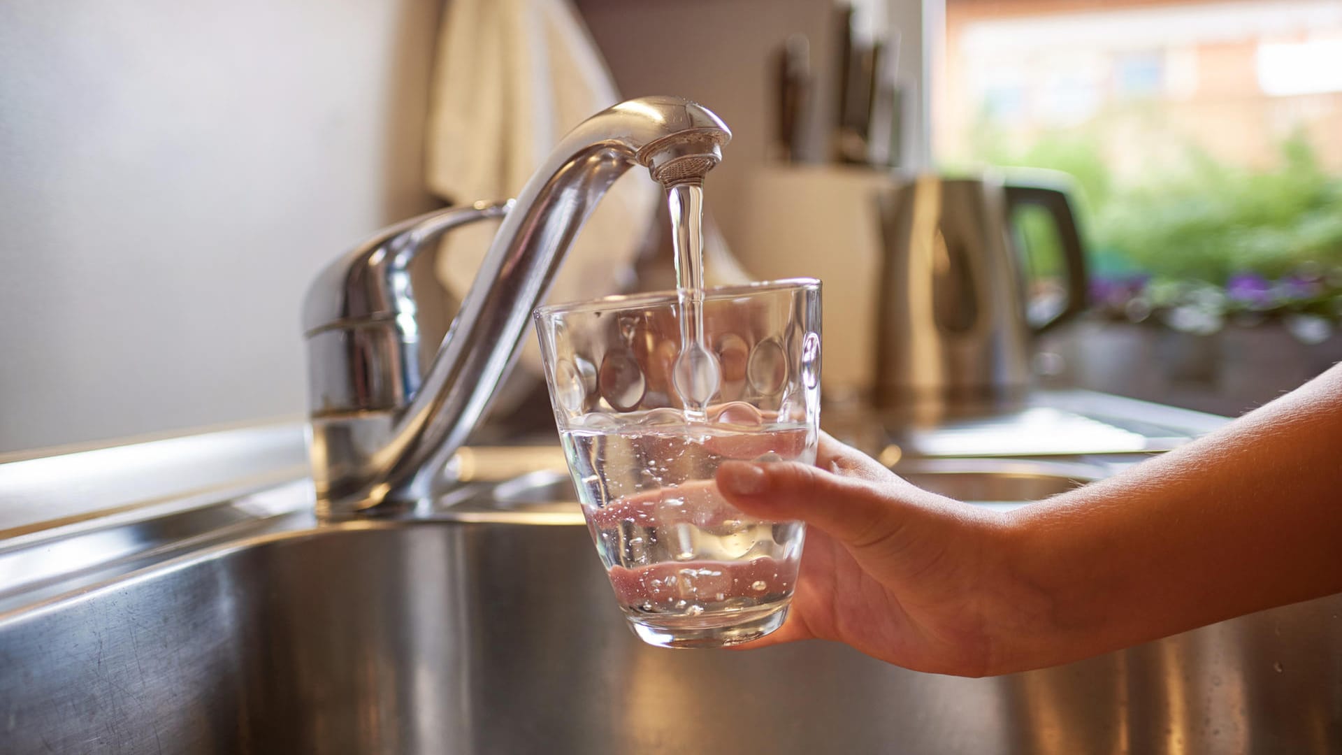 Wasser aus dem Hahn: Für viele ist es eine Alternative zu Mineralwasser.