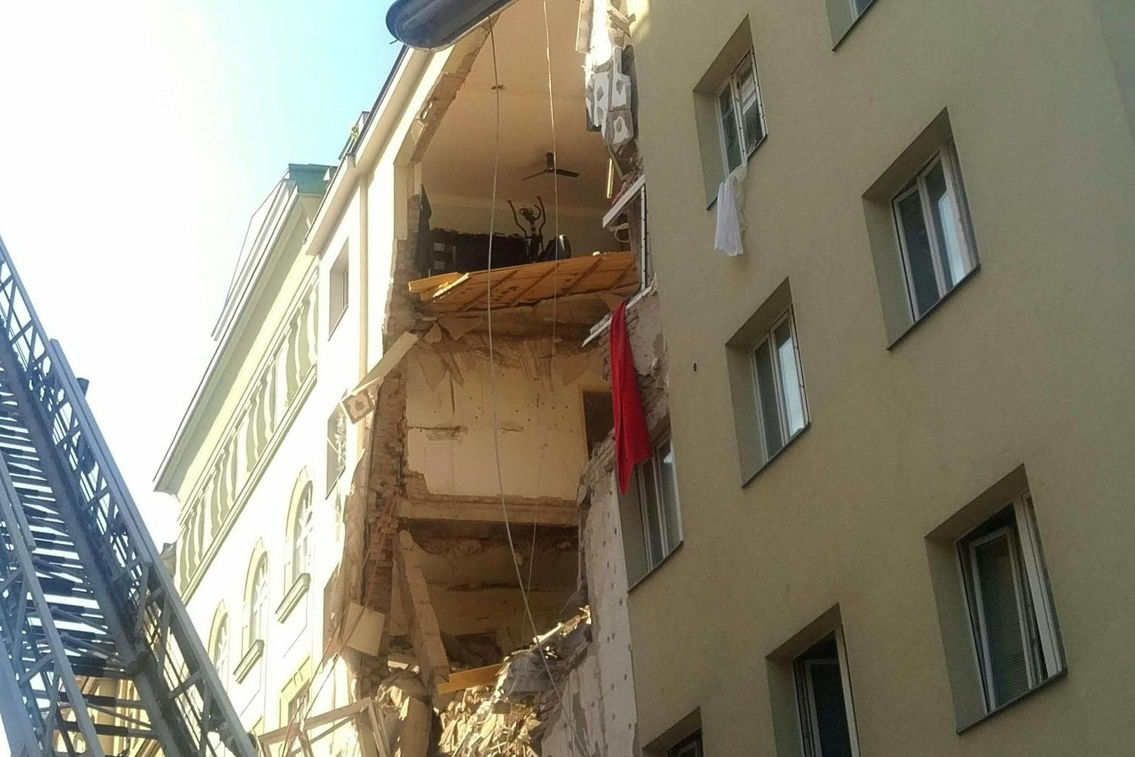 Explosion in Wien: Das zu großen Teilen eingestürzte Gebäude in der Preßgasse.