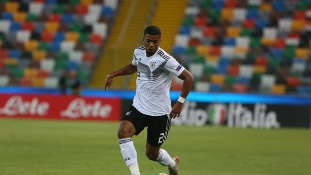 Kann sich vorstellen in der Olympia-Mannschaft mit ehemaligen Nationalspielern aufzulaufen: Benjamin Henrichs. Kann sich vorstellen in der Olympia-Mannschaft mit ehemaligen Nationalspielern aufzulaufen: Benjamin Henrichs.