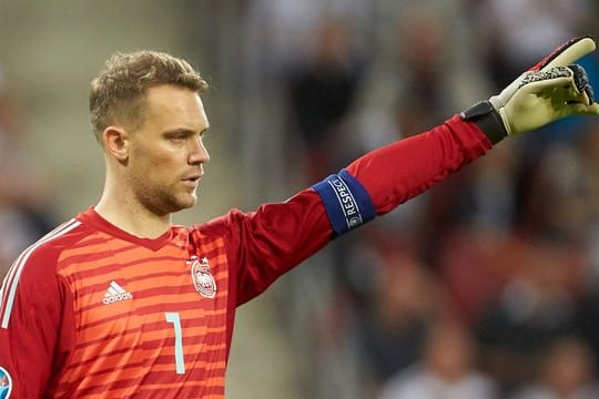 Manuel Neuer rechtfertigte den Nummer-1-Status erst mit starken Leistungen im Schlussspurt.