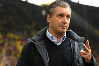 Zwei? Nein, drei Profis könnte BVB-Sportdirektor Michael Zorc in den nächsten Tagen loswerden.