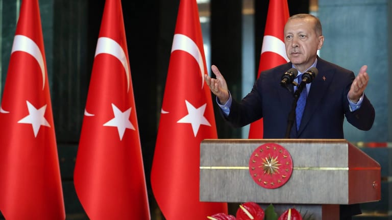 Erdogan wehrte sich lange gegen Zinserhöhungen durch die türkische Zentralbank.