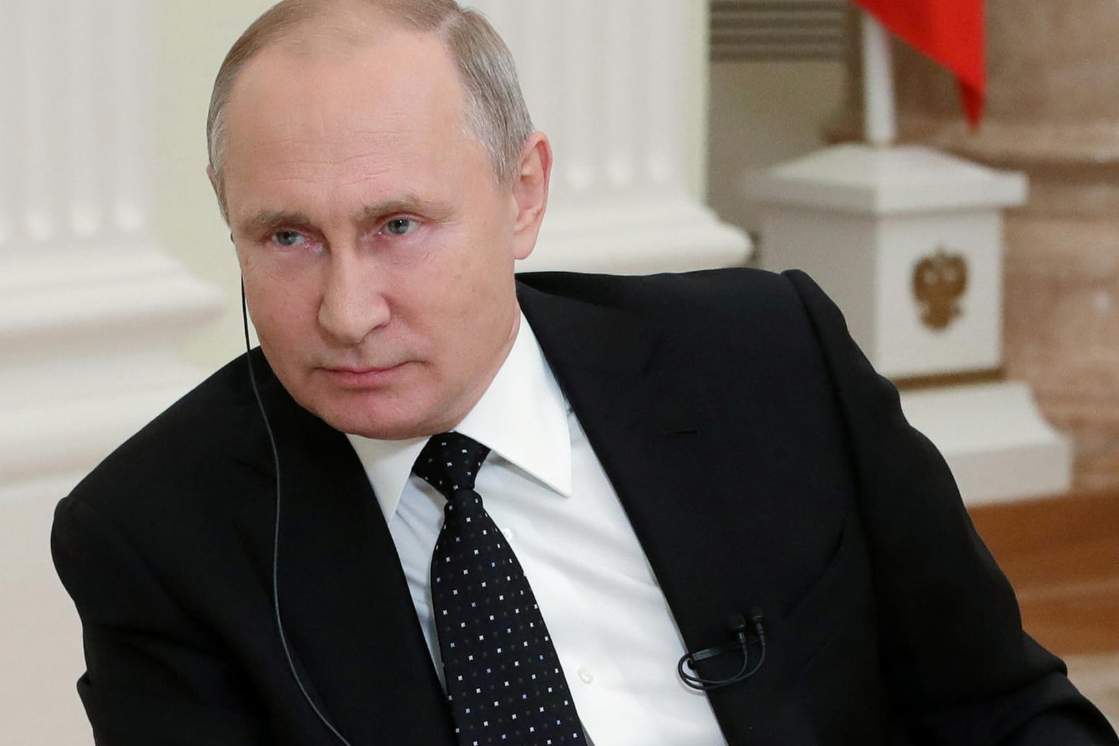 Russlands Präsident: Wladimir Putin hat bei einem Interview Angela Merkels Politik kritisiert.