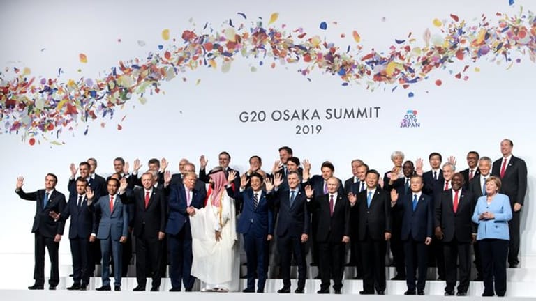 Familienfoto: Gruppenbild zum Start des G20-Gipfels.