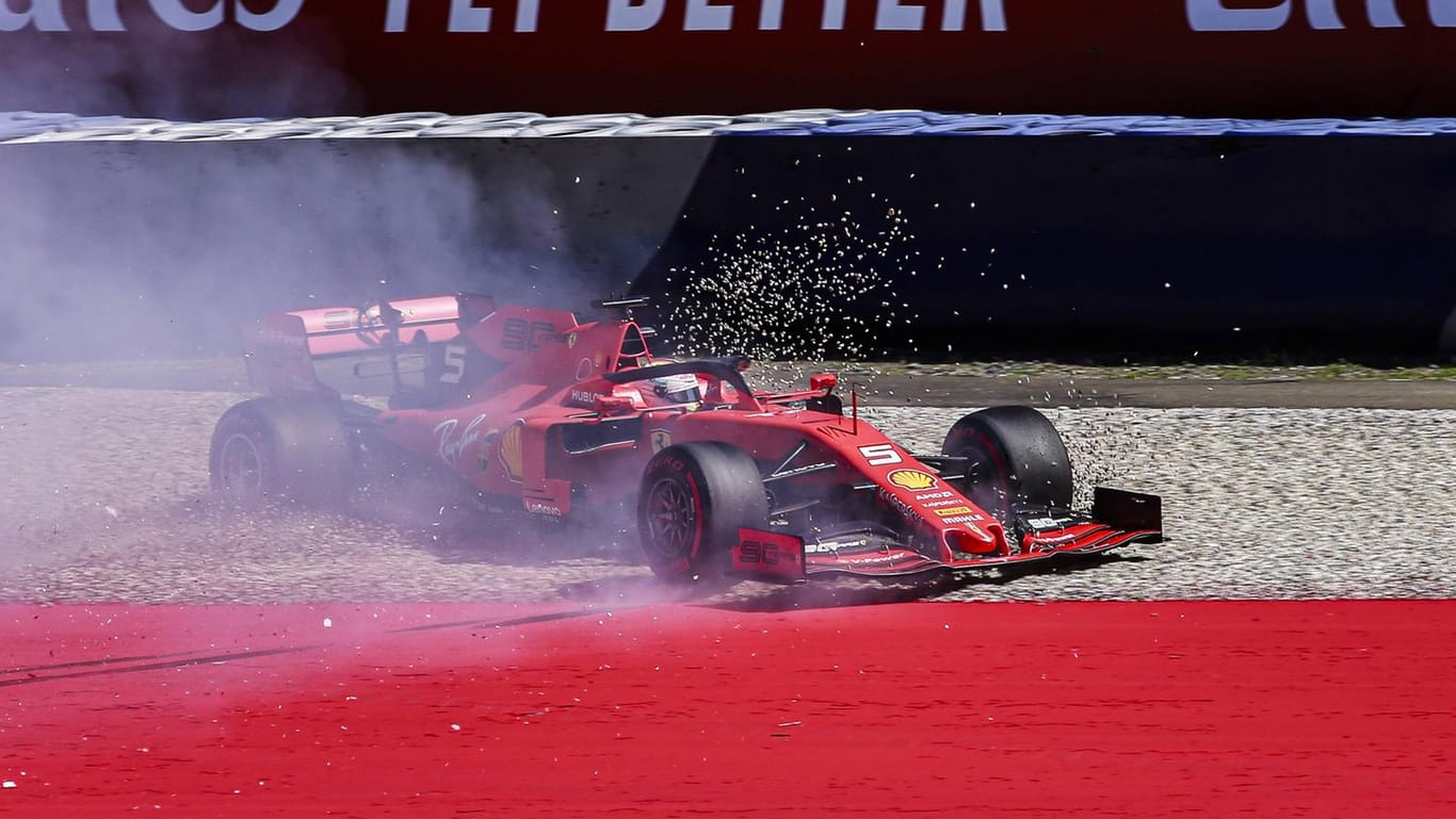 Grand Prix von Österreich: Sebastian Vettel kam beim zweiten Trainings von der Strecke ab.