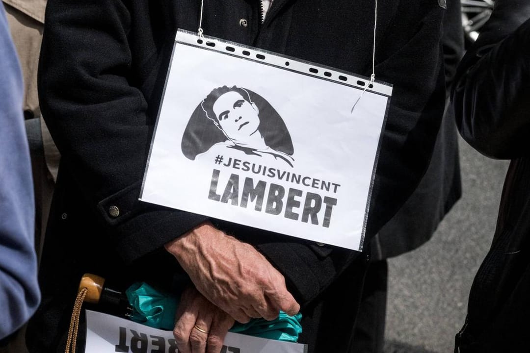 Demonstration zur Unterstützung von Vincent Lamberts Familie im Mai 2019 (Archivbild): Der Koma-Patient liegt seit einem Motorradunfall 2008 in einer Art Wachkoma.