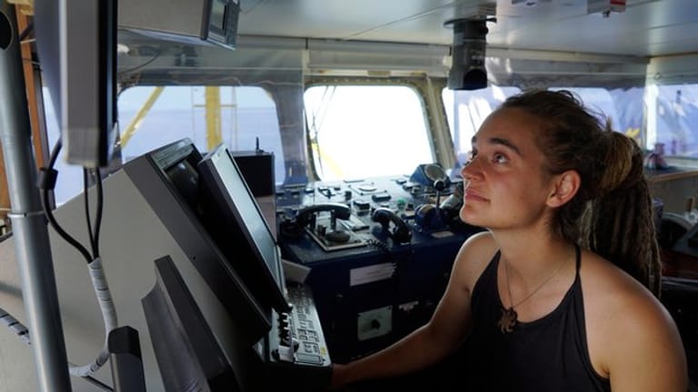 Kapitänin Carola Rackete an Bord der "Sea-Watch 3".