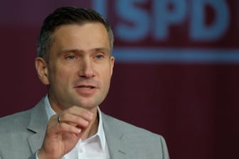 Martin Dulig, SPD-Landesvorsitzender und stellvertretender Ministerpräsident von Sachsen: Er ist massiv bedroht worden.
