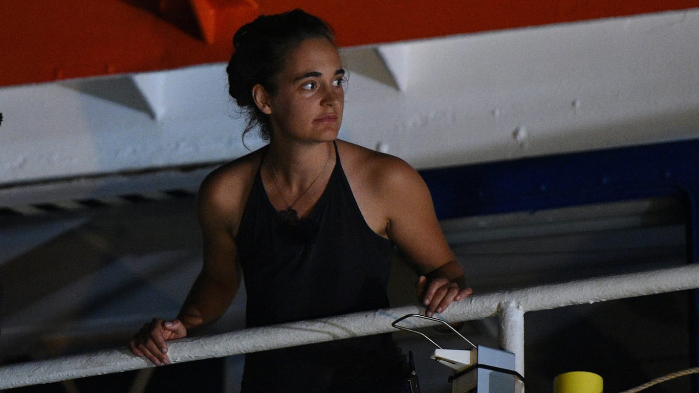 Carola Rackete, die Kapitänin der "Sea-Watch 3": Ihr droht eine Anklage in Italien.