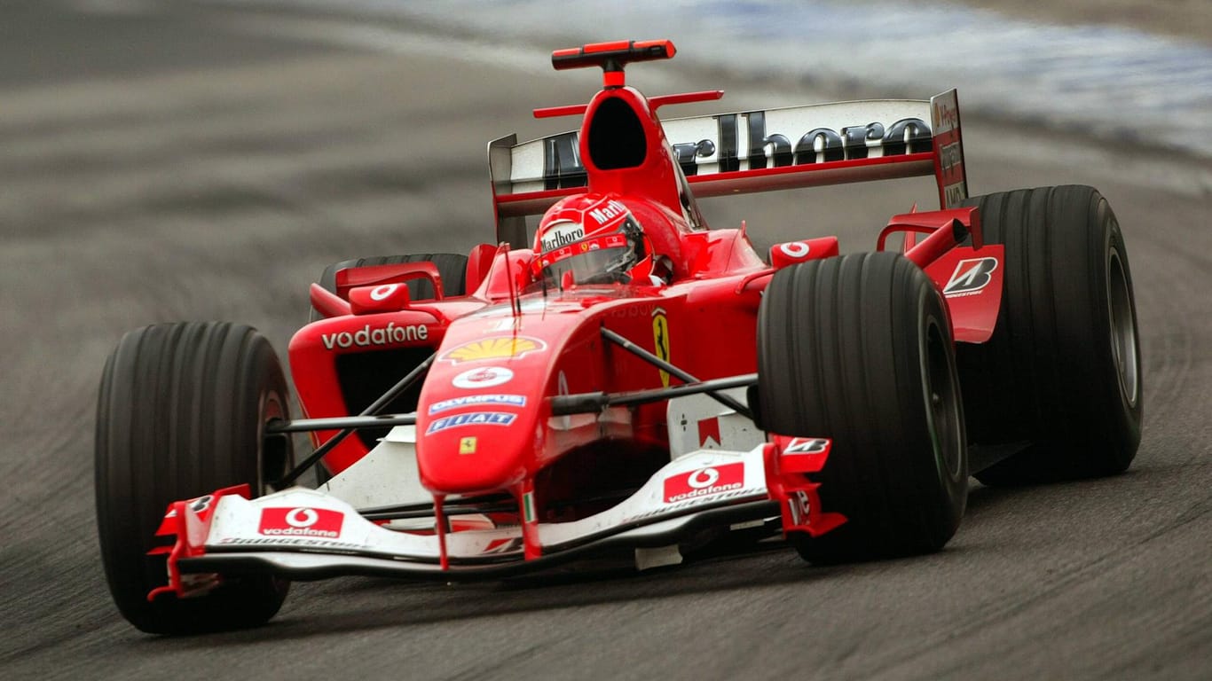 Michael Schumacher beim Großen Preis von Brasilien im Oktober 2004. Jenes Auto wird sein Sohn Mick auf dem Hockenheimring 2019 fahren.