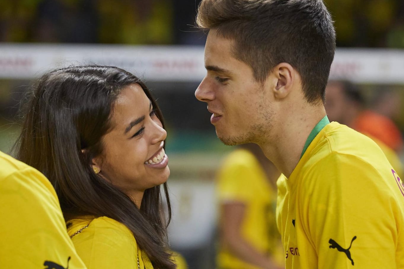Sarah Richmond und Julian Weigl: Die beiden wollen heiraten.