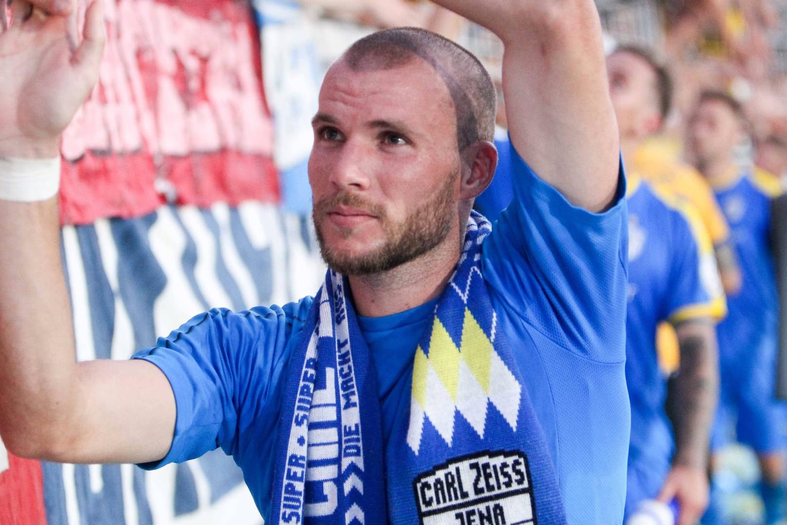 Manfred Starke im Trikot des FC Carl Zeiss Jena: Vom Afrika-Cup geht es für ihn direkt zurück in den Liga-Alltag – dann allerdings für seinen neuen Klub Kaiserslautern.