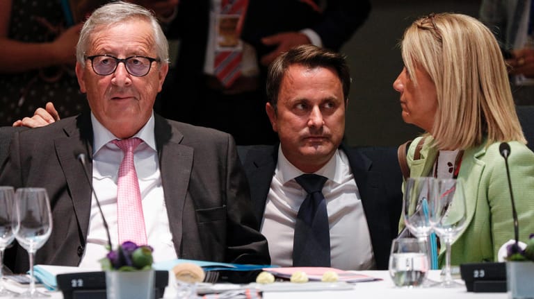 Der ausscheidende EU-Kommissionschef Jean-Claude Juncker (links) bei den Beratungen um seine Nachfolge: Ein neues Personalpaket macht die Runde.