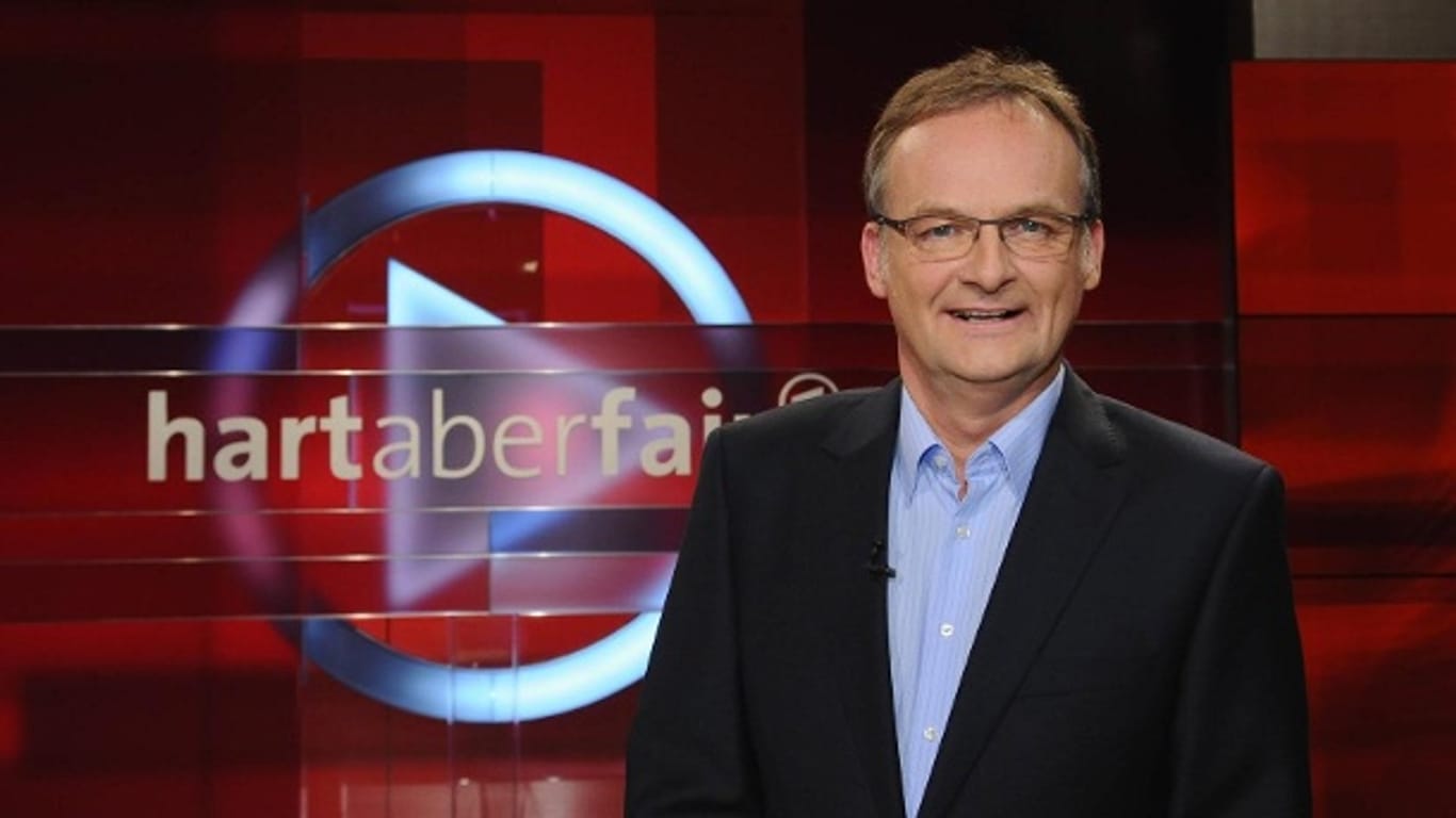 "Hart aber fair"-Moderator: Frank Plasberg hat für die Sendung am Montagabend den rheinland-pfälzischen AfD-Vorsitzenden Uwe Junge eingeladen. Auf Kritik antwortete die ARD mit einem Tweet, der eine neue Debatte auslöste.