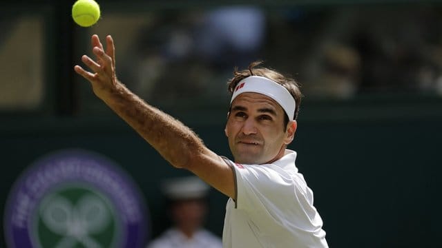 Verlor seit langer Zeit mal wieder einen Satz in der ersten Runde in Wimbledon: Roger Federer.