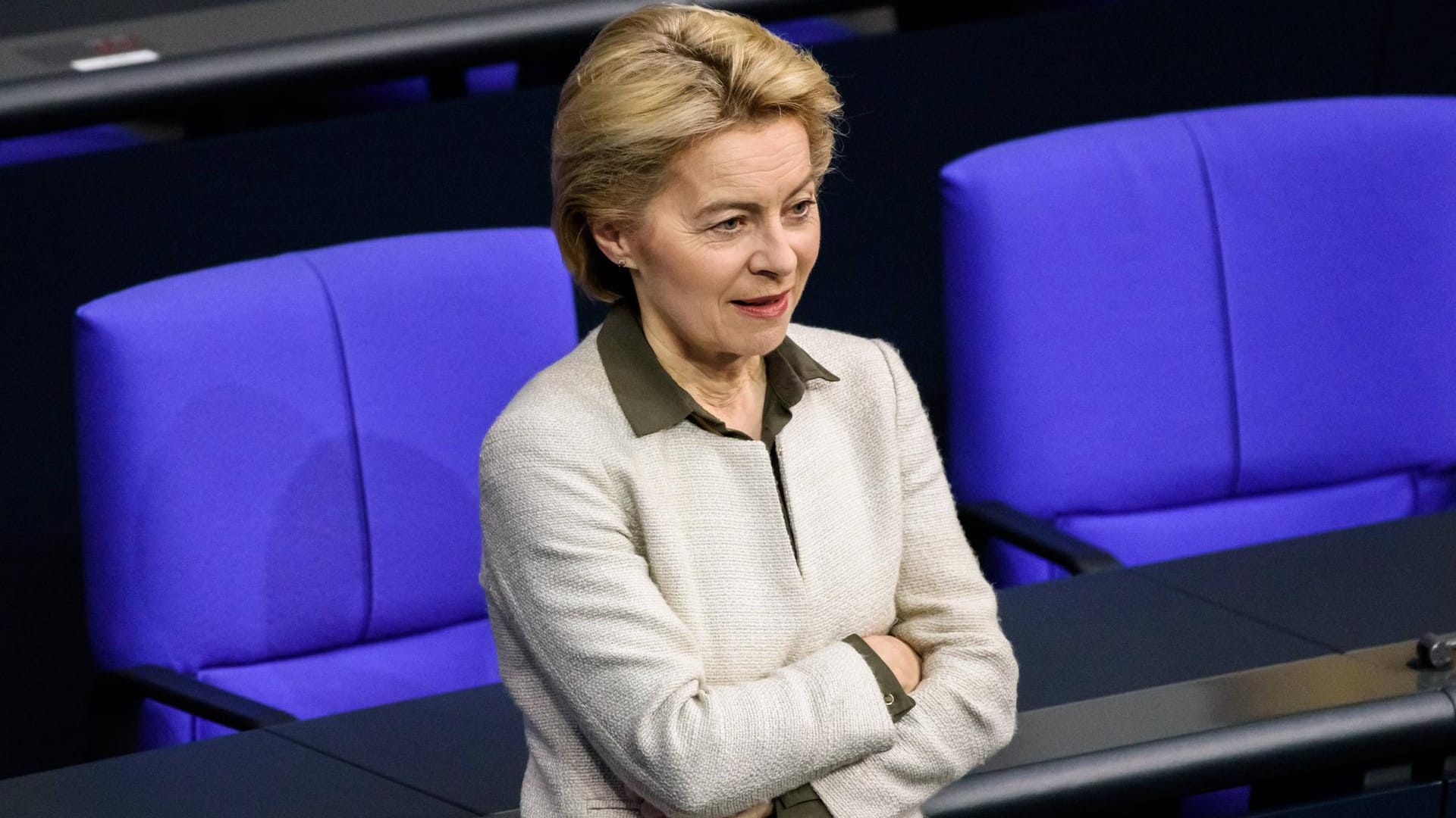 Verteidigungsministerin Ursula von der Leyen: Merkels "Ersatzspielerin", titelte die Zeitung "De Standard" über die mögliche Kommissionschefin.