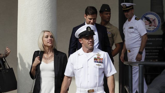 Navy Special Operations Chief Edward Gallagher (m. Navy Special Operations Chief Edward Gallagher (m.