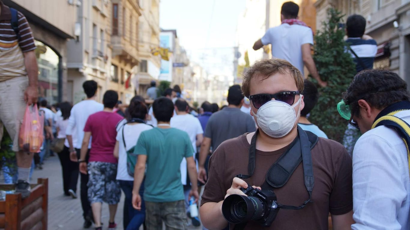 Reporter Patrick Diekmann in Istanbul während der Gezi-Proteste 2013.