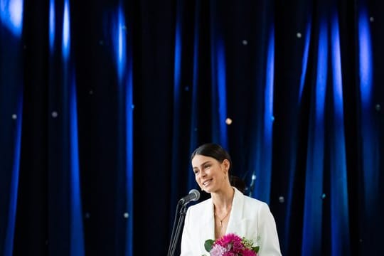 Lena Meyer-Landrut ist mit dem Bildungspreis der Hochschule Ansbach ausgezeichnet worden.