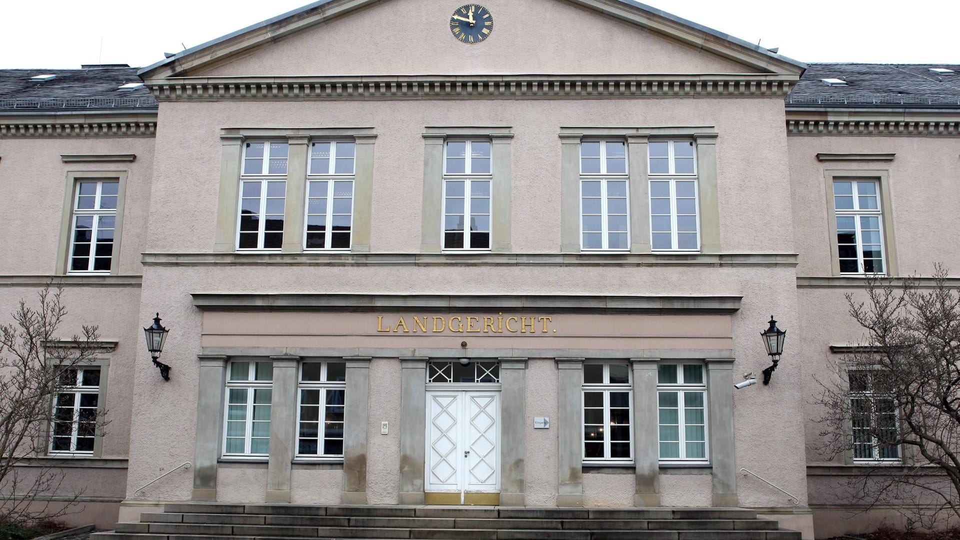 Das Landgericht Arnsberg: Hier wurde ein 18-Jähriger verurteilt.