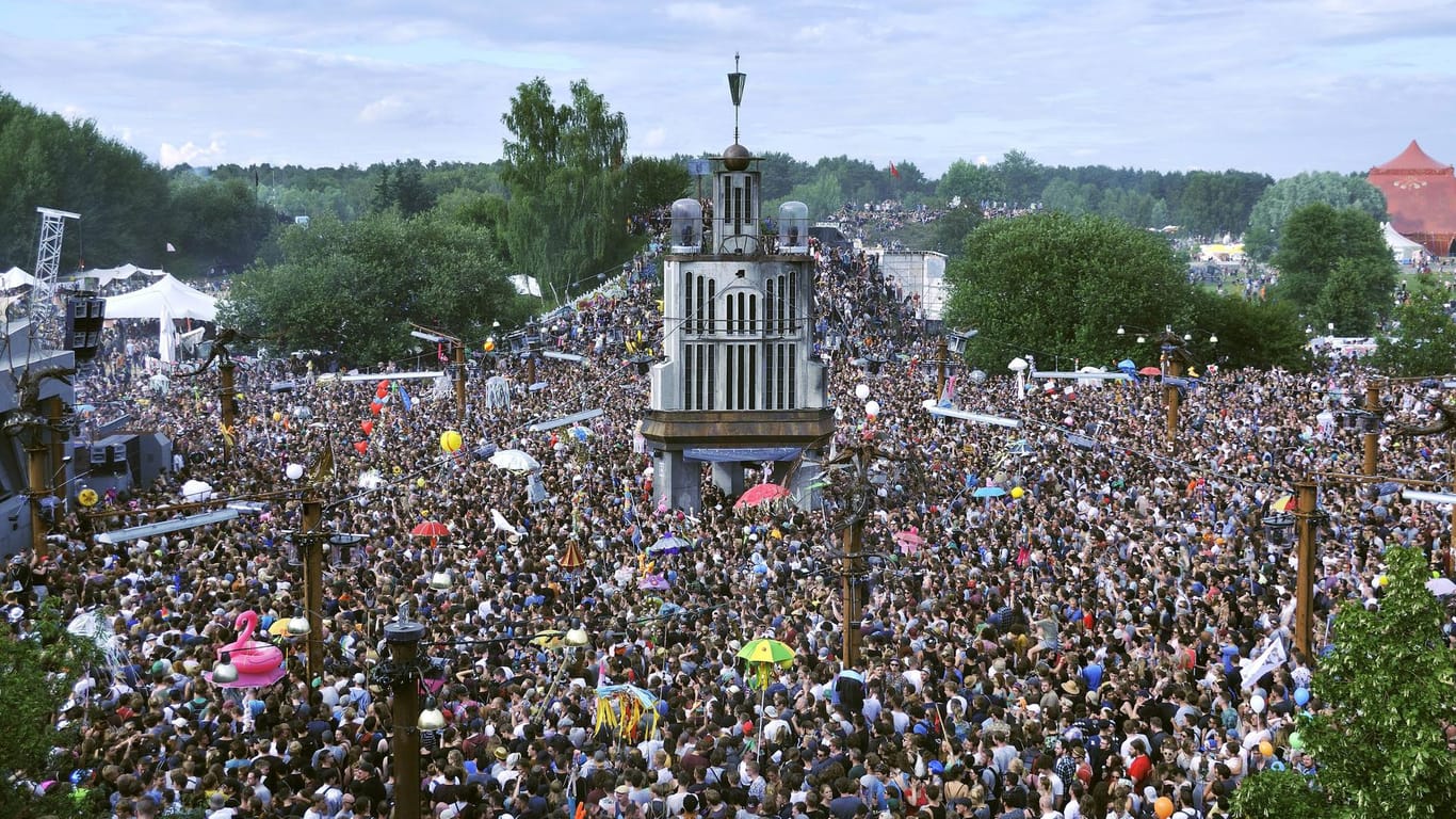 Das "Fusion"-Festival in Lärz: Rund 70.000 Besucher feierten in Lärz.