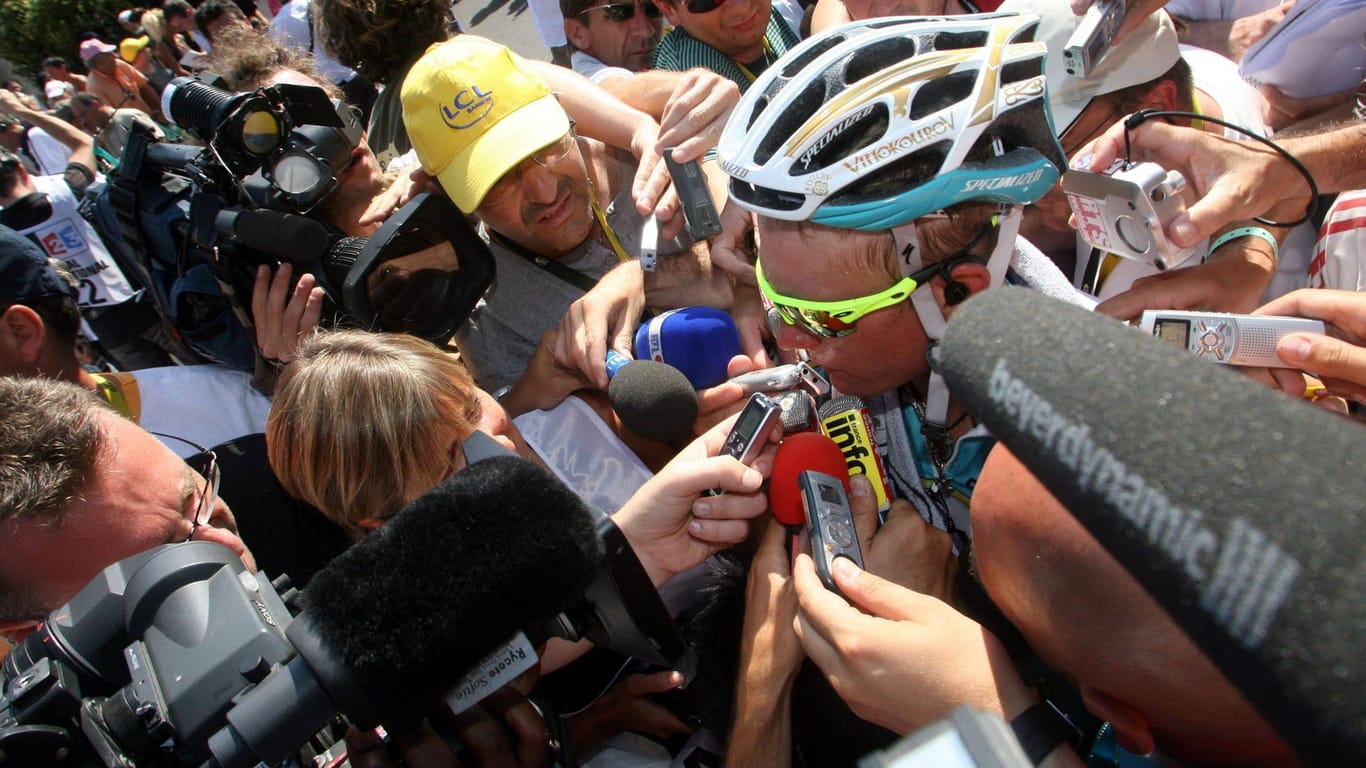 Im Fokus der Medien: Alexander Winokurow wurde während der Tour 2007 zweimal positiv auf Blutdoping getestet. Er wurde vom Rennen ausgeschlossen und ein Jahr gesperrt.