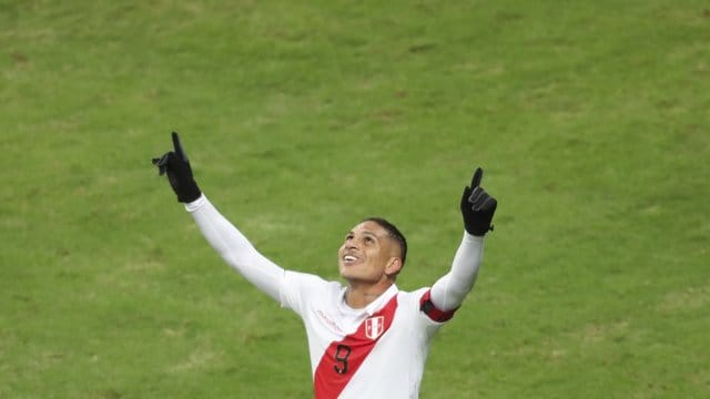 Paolo Guerrero erzielte das 3:0 für Peru.