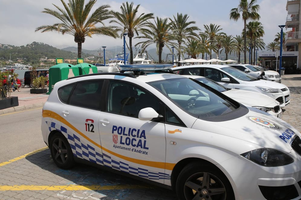 Polizei auf Mallorca: Mehrere deutsche Touristen sind festgenommen worden. Sie sollen eine Frau vergewaltigt haben. (Symbolbild Policia Local)