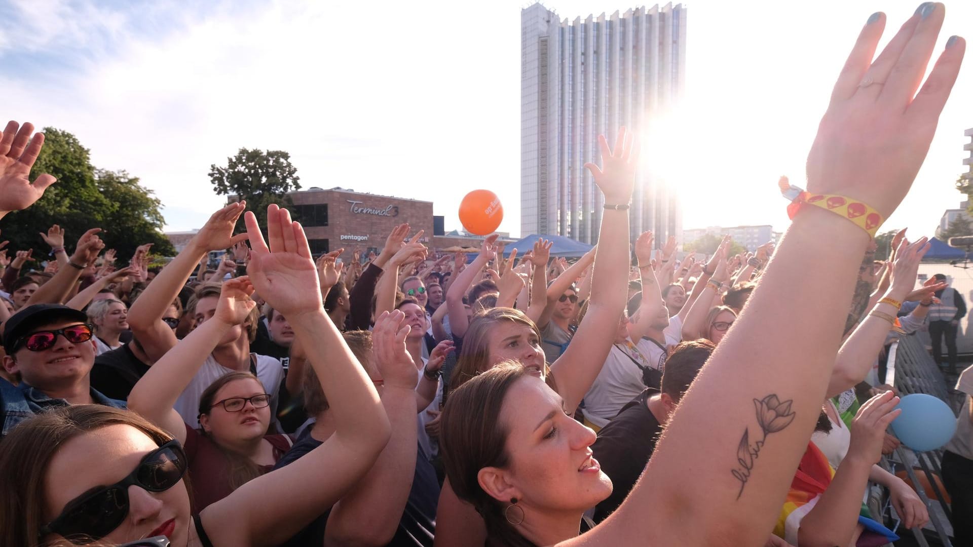 "Kosmos Chemnitz": Mit dem Festival soll erneut ein Zeichen für eine friedliche, weltoffene Gesellschaft gesetzt werden.