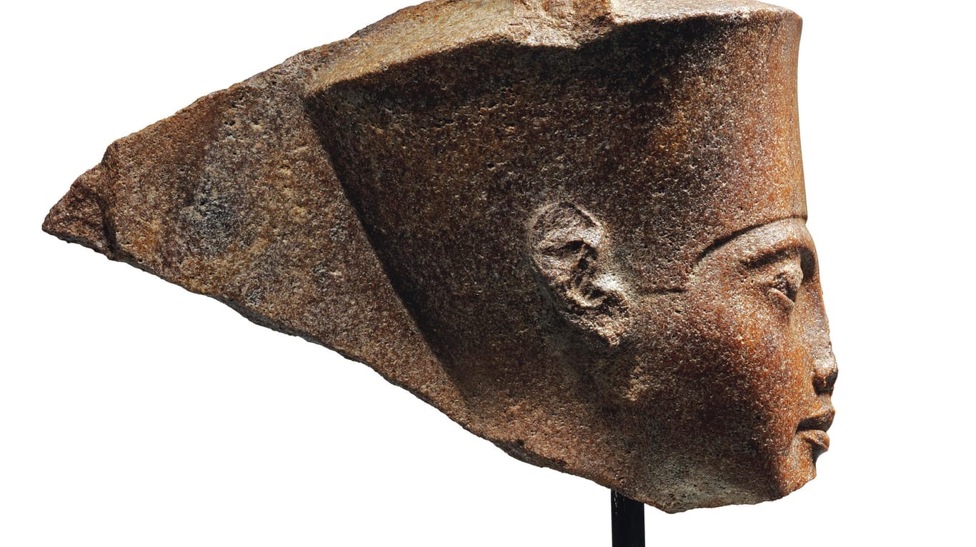 Die Steinskulptur, die Pharao Tutanchamun ähneln soll: Laut der ägyptischen Regierung wurde die Statue in den 1970er Jahren aus einem Tempel gestohlen.