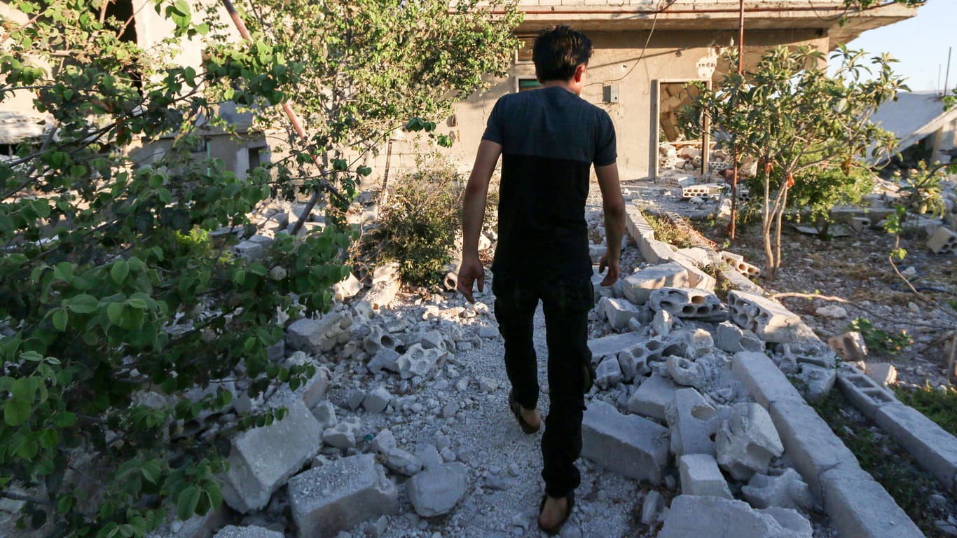 Sakar al-Hassan in seiner Heimat: Der Krieg hat Städte dem Erdboden gleichgemacht. Viele sind geflohen – und sind bisher nicht zurückgekommen.