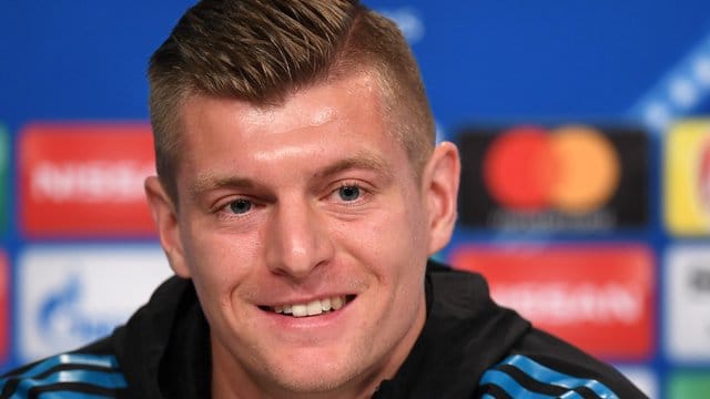 Toni Kroos hat den früheren Real-Madrid-Star Cristiano Ronaldo nicht nur als Teamkollegen, sondern auch als Nachbarn erlebt. Toni Kroos hat den früheren Real-Madrid-Star Cristiano Ronaldo nicht nur als Teamkollegen, sondern auch als Nachbarn erlebt.
