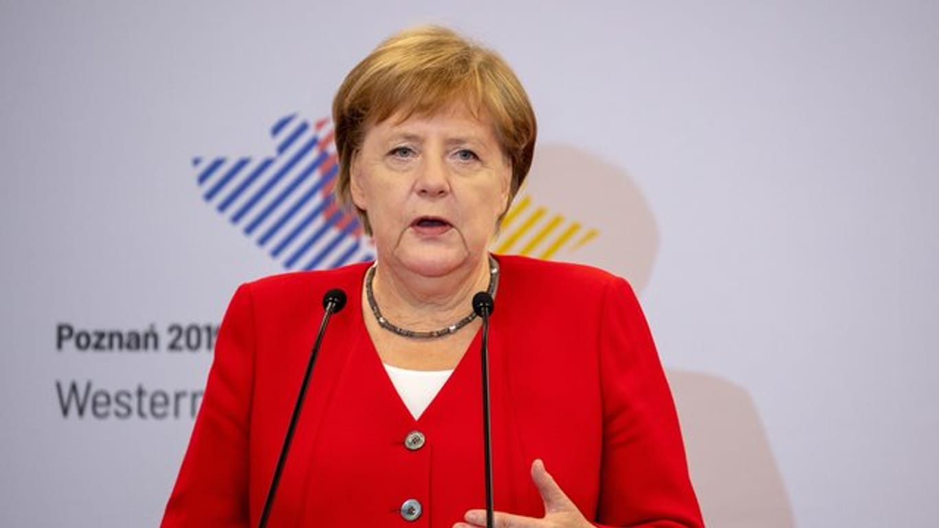 Bundeskanzlerin Angela Merkel (CDU) hat sich erneut für die Erweiterung der Europäischen Union ausgesprochen.