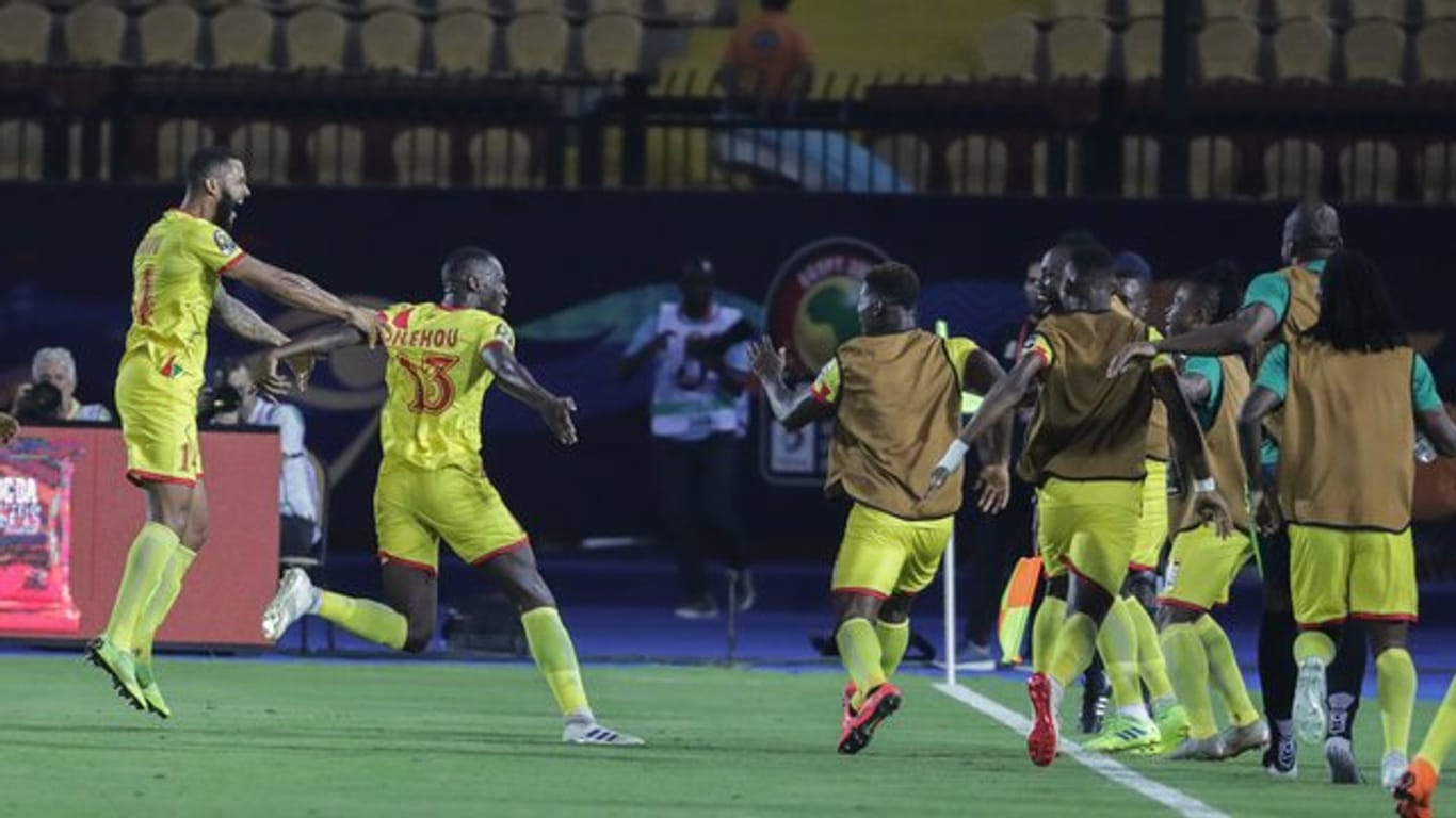 Benins Spieler feiern den Einzug ins Viertelfinale des Afrika-Cups.