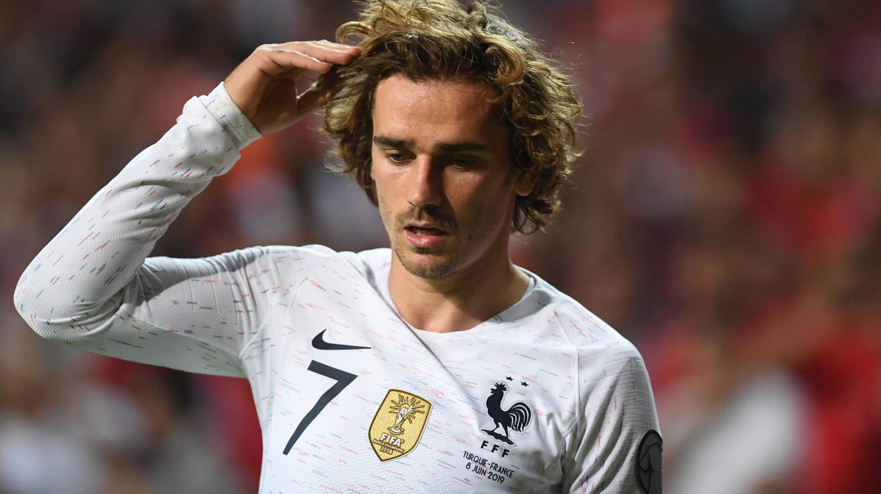 Zum Haare raufen: Antoine Griezmanns möglicher Wechsel zum FC Barcelona wird immer komplizierter.