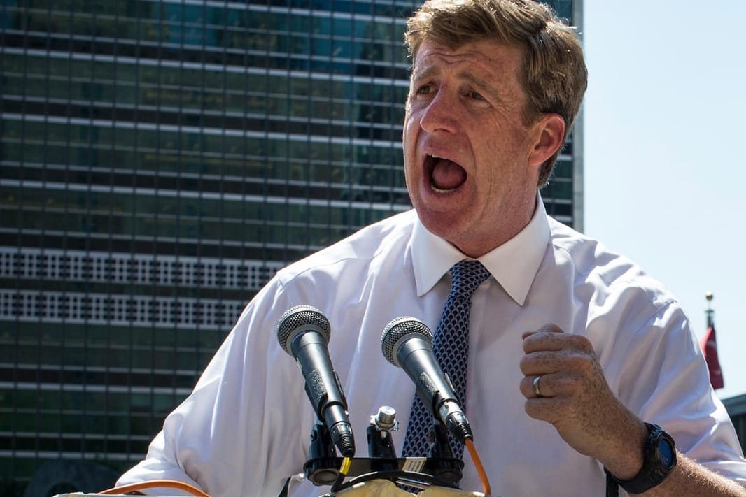 Patrick Kennedy bei einer Kundgebung in New York: Der ehemalige US-Kongressabgeordnete demonstriert am Samstag in Berlin.