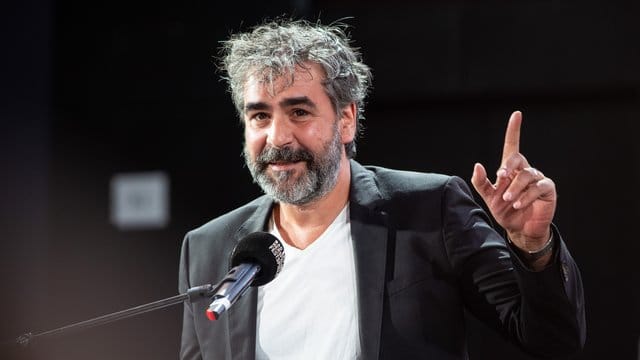 Deniz Yücel, deutsch-türkischer Journalist, spricht bei der Eröffnung der 69.