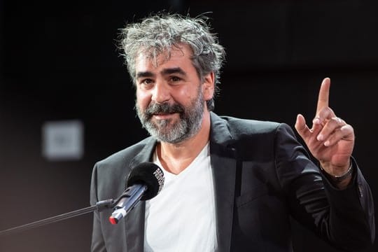 Deniz Yücel, deutsch-türkischer Journalist, spricht bei der Eröffnung der 69.