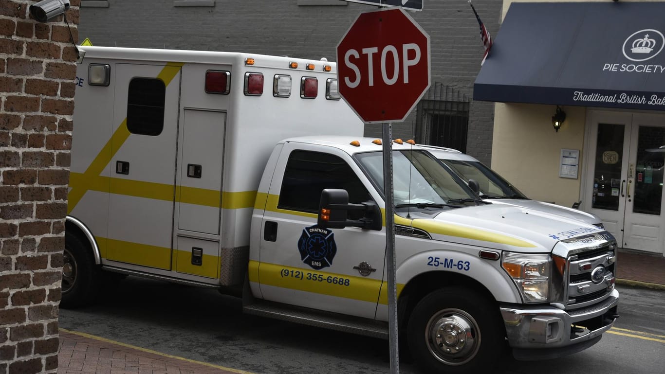 Ein Krankenwagen in den USA: In Chicago ist ein Mann versehentlich für tot erklärt worden.