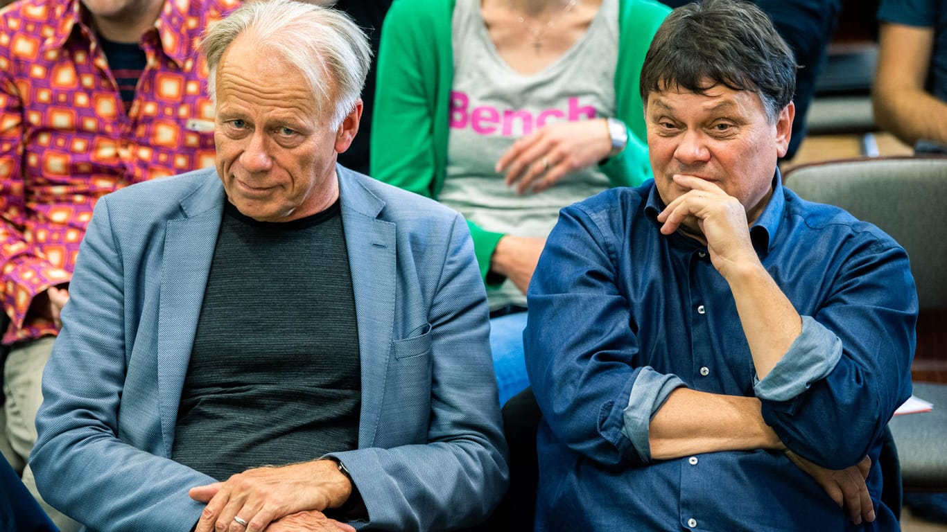 Grünen-Urgestein Jürgen Trittin (l.) mit Dietmar Strehl, dem möglicherweise künftigen Finanzsenator: Die Landespartei hat dem Koalitionsvertrag mit SPD und Linken zugestimmt.